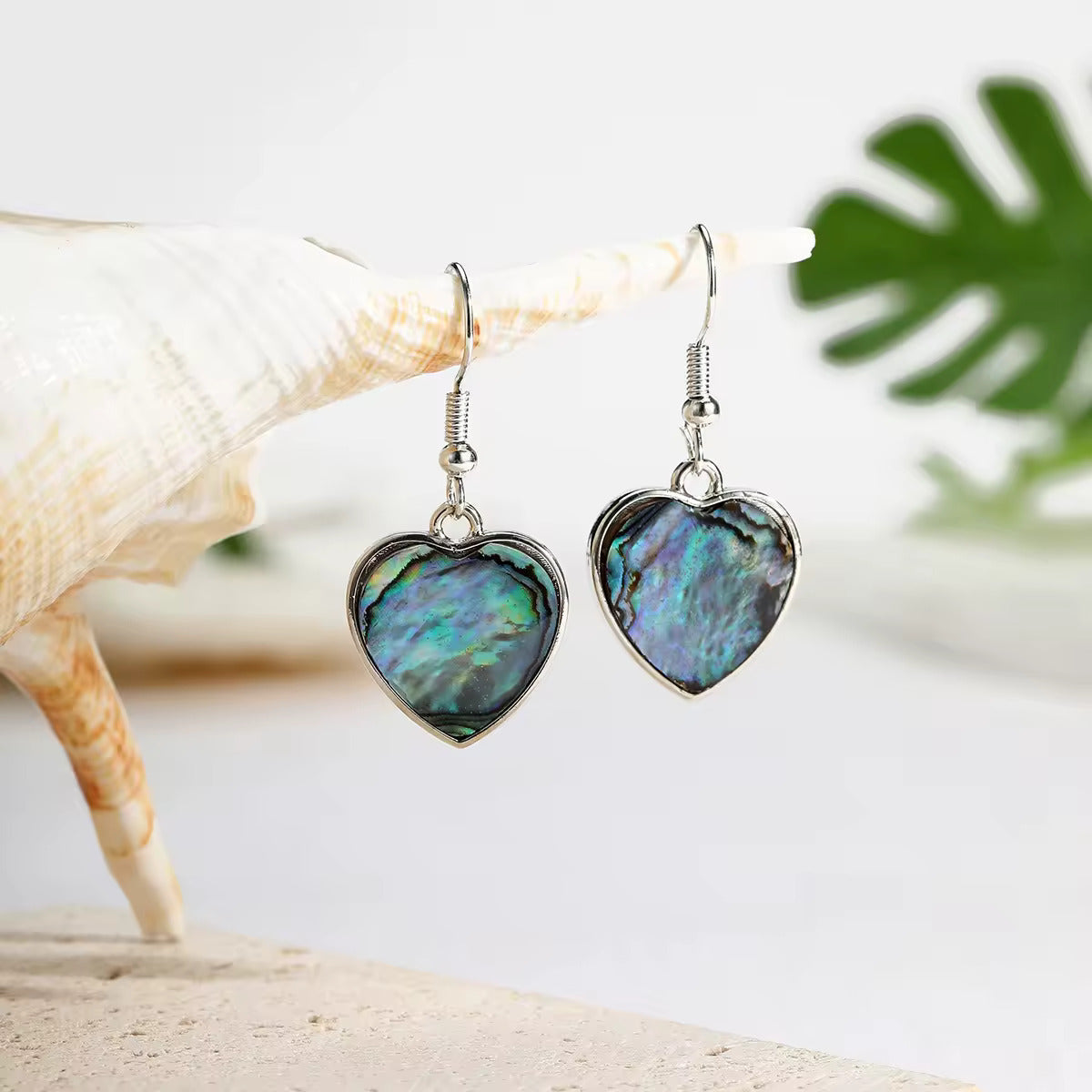 Boucles d'oreille coeur en nacre Les Bogardines