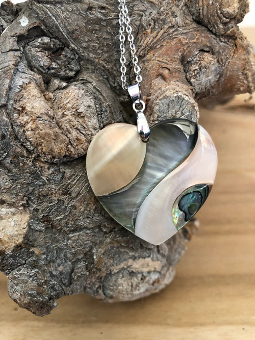 Pendentif coeur en nacre Les Bogardines